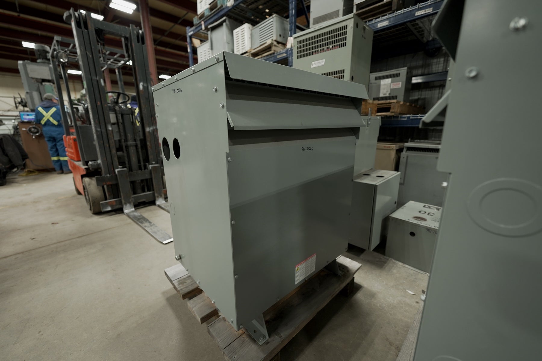 150 KVA 480Y/277V To 208D Dry-Type Isolation Transformer (Multi-Tap) - Stan Canada