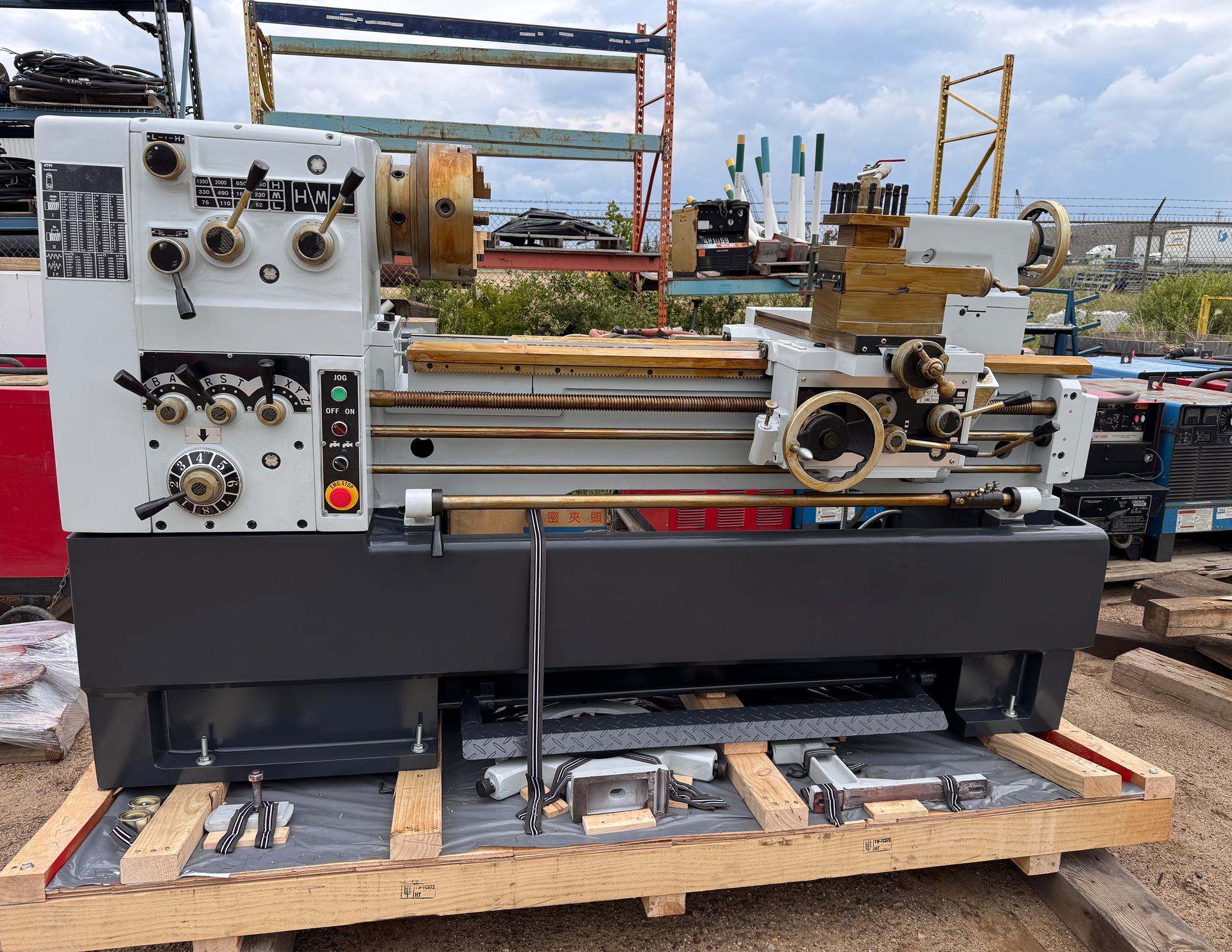 SL2144 Stanko Manual Lathe Stan-Canada Alberta – Stan Canada