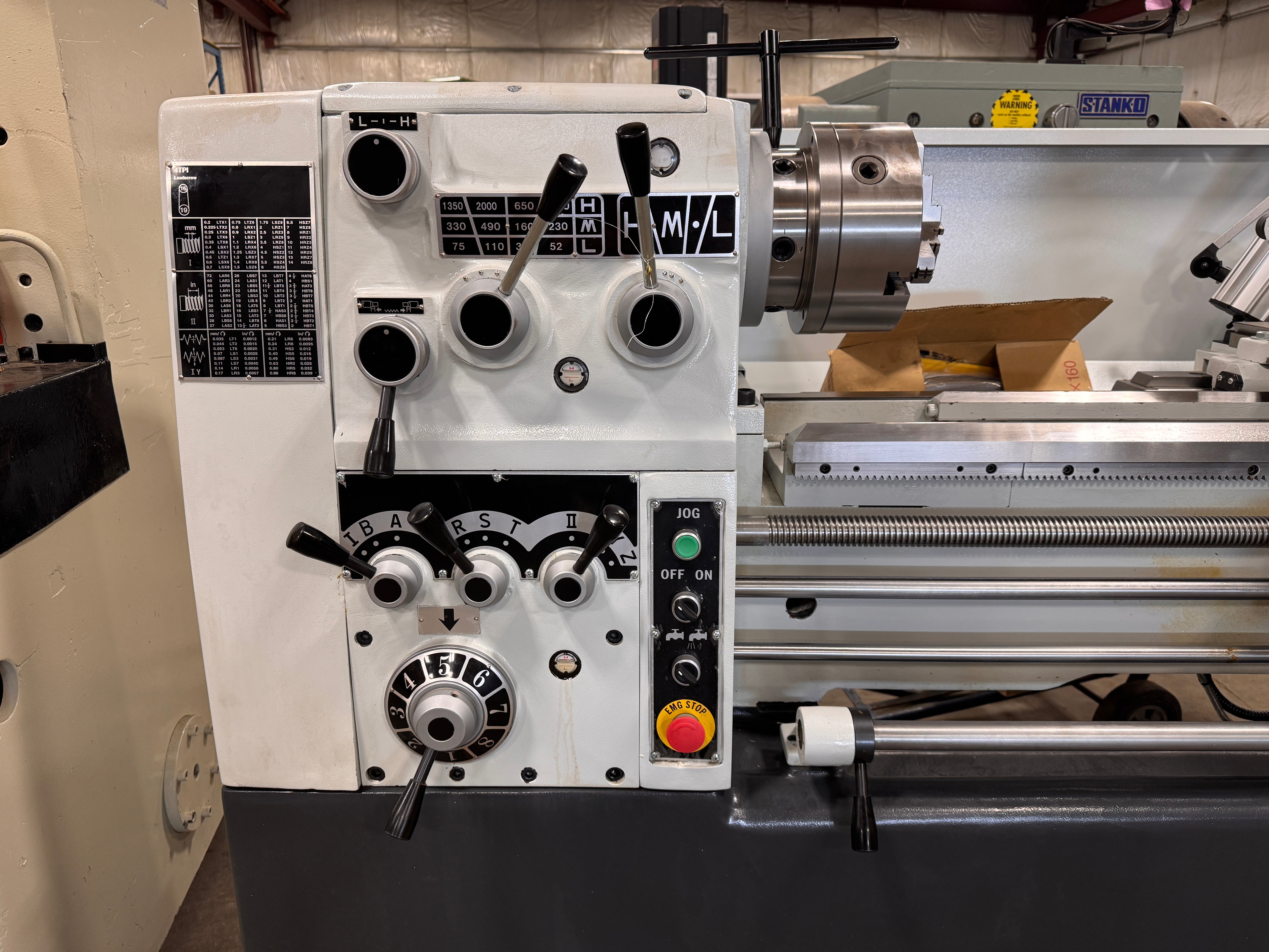 Modern LA430x1100 Precision Lathe – 17″ Swing × 43″ Centers – Stan