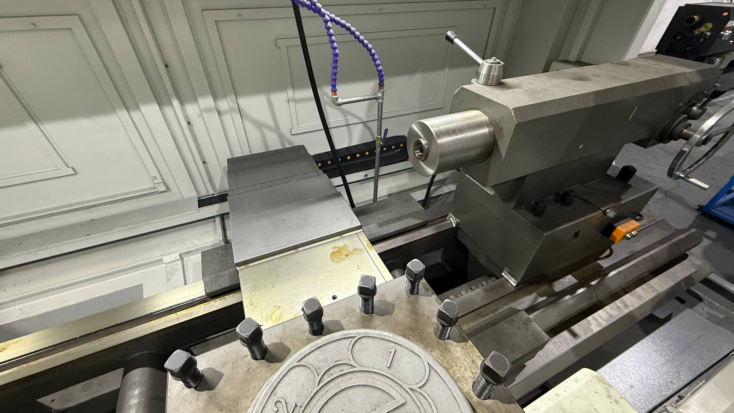 HTC125x3000 Heavy-Duty CNC Lathe - Stan Canada