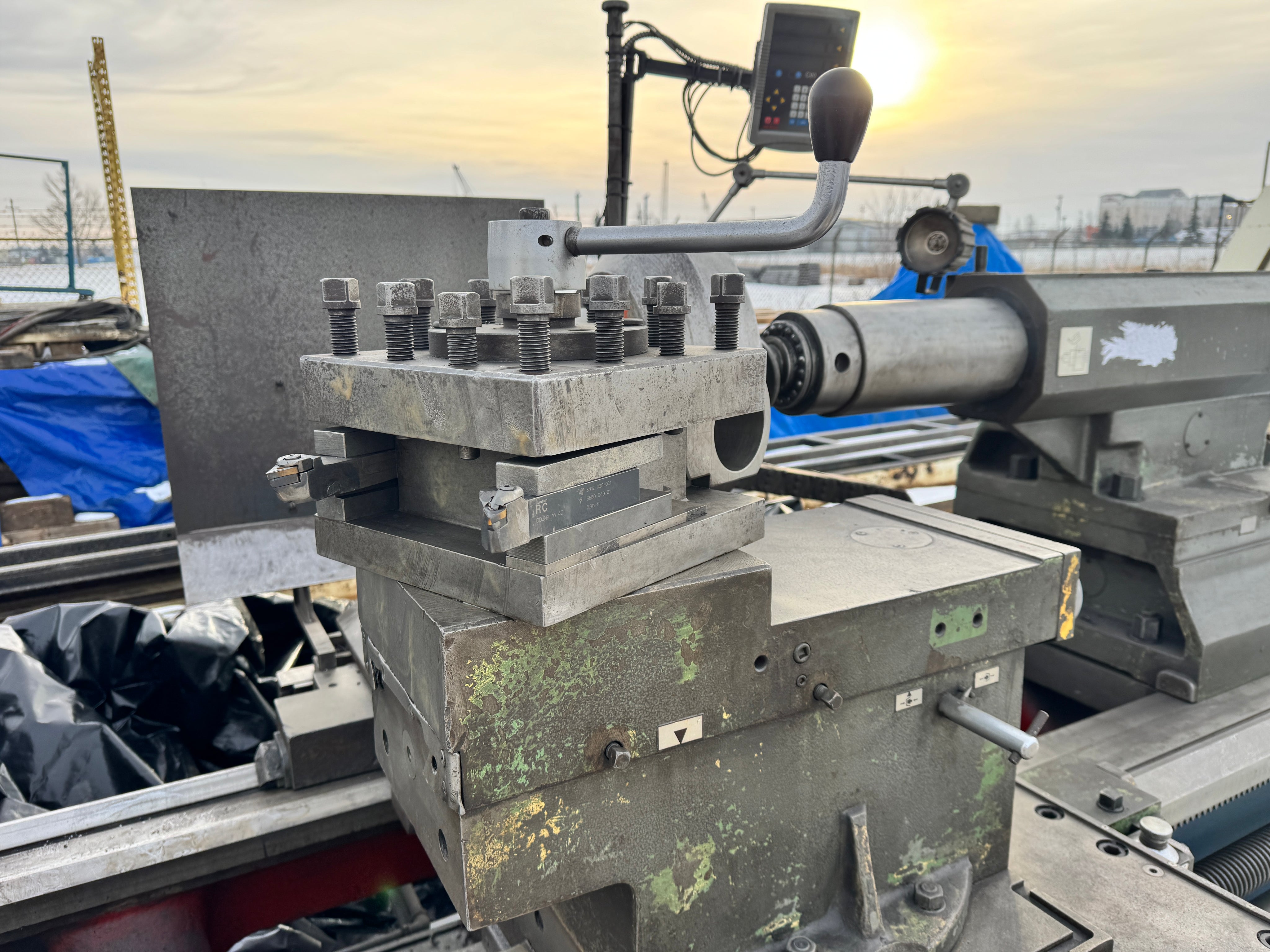 Ryazan RT117 47" × 120" Heavy Duty Engine Lathe - Stan Canada