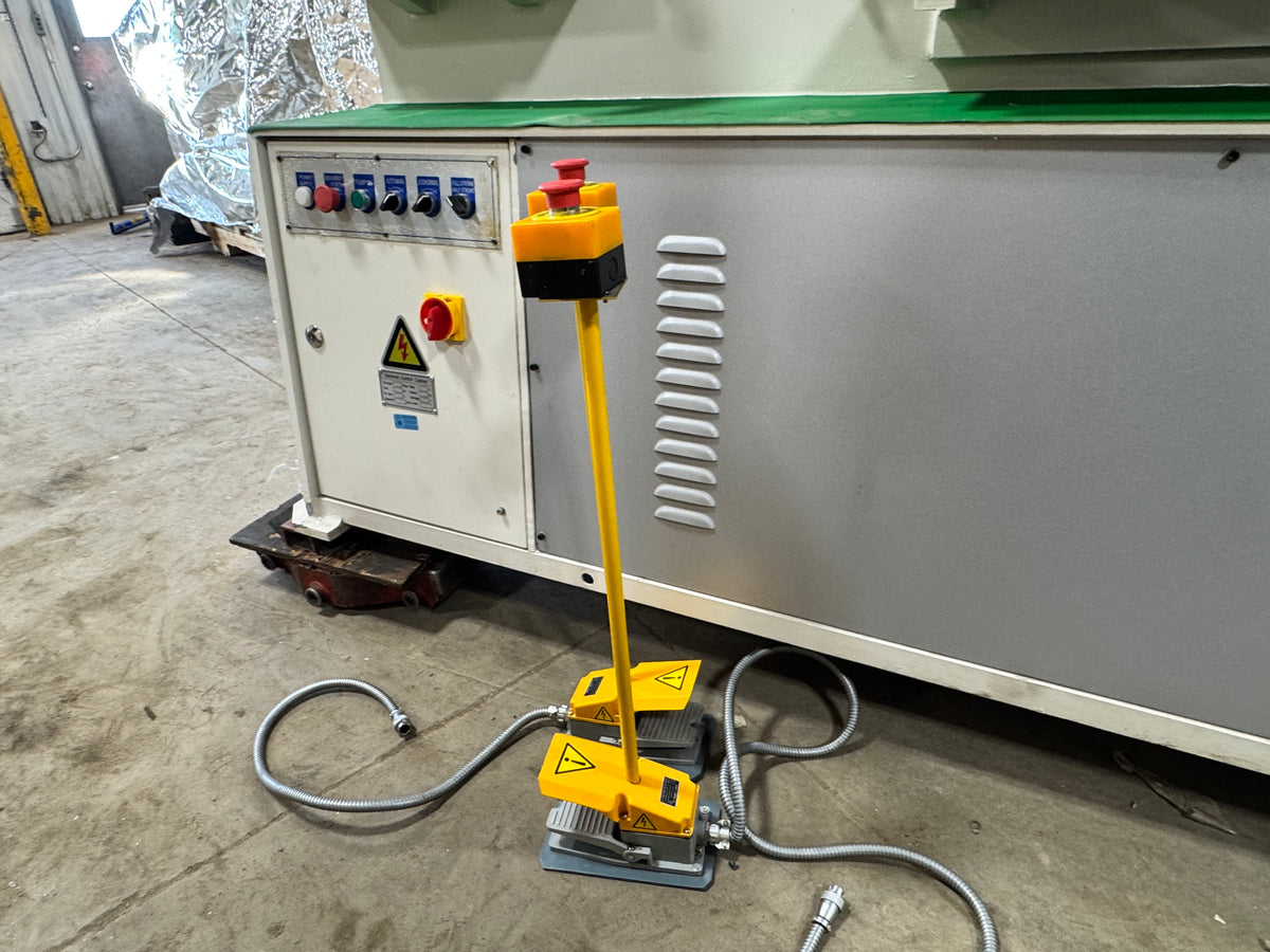 Masteel MIWH-130 Hydraulic Ironworker - Stan Canada