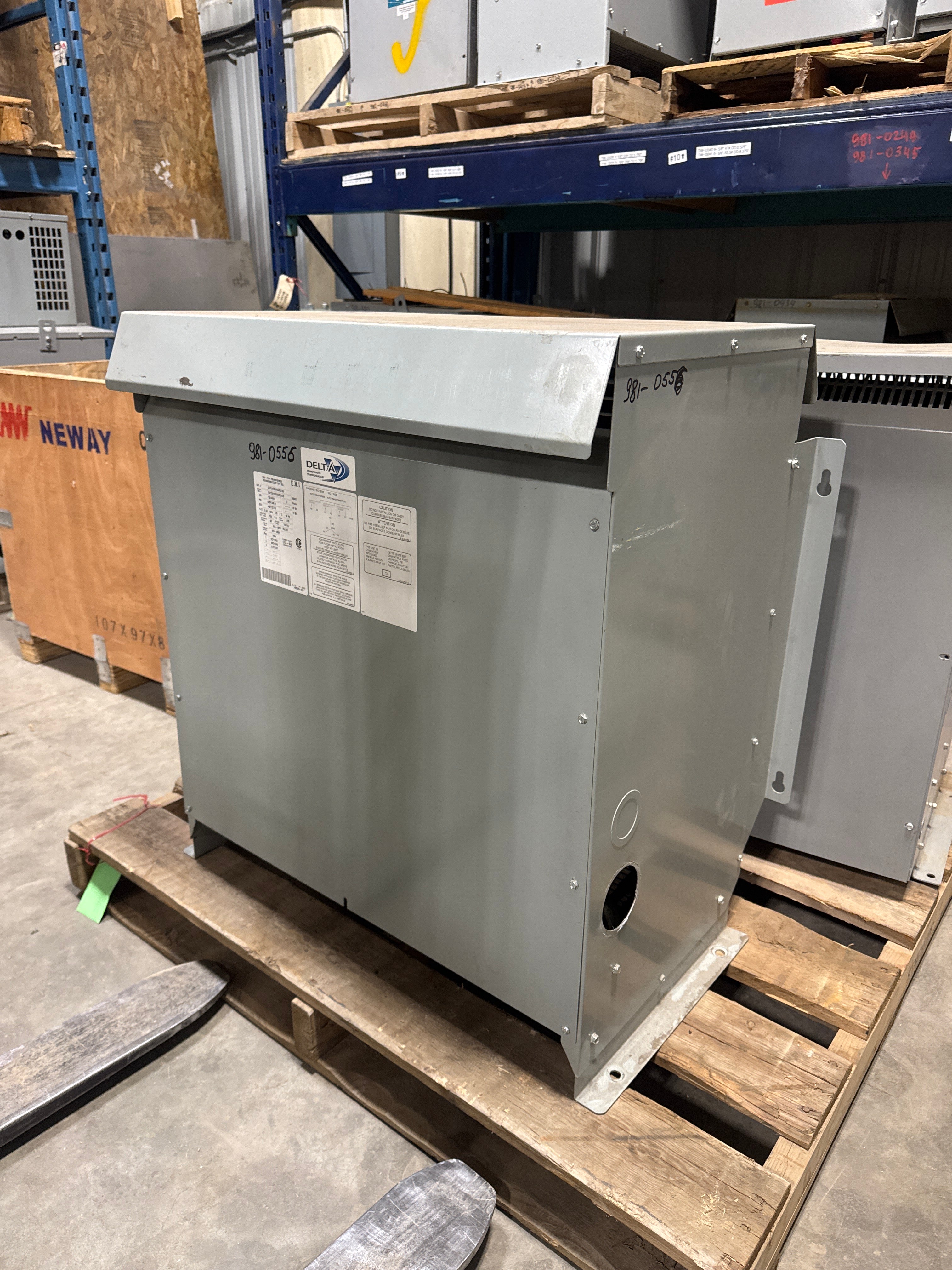 150 KVA - 600Y/346V to 480Y/277V 3 Phase Auto Transformer - Stan Canada