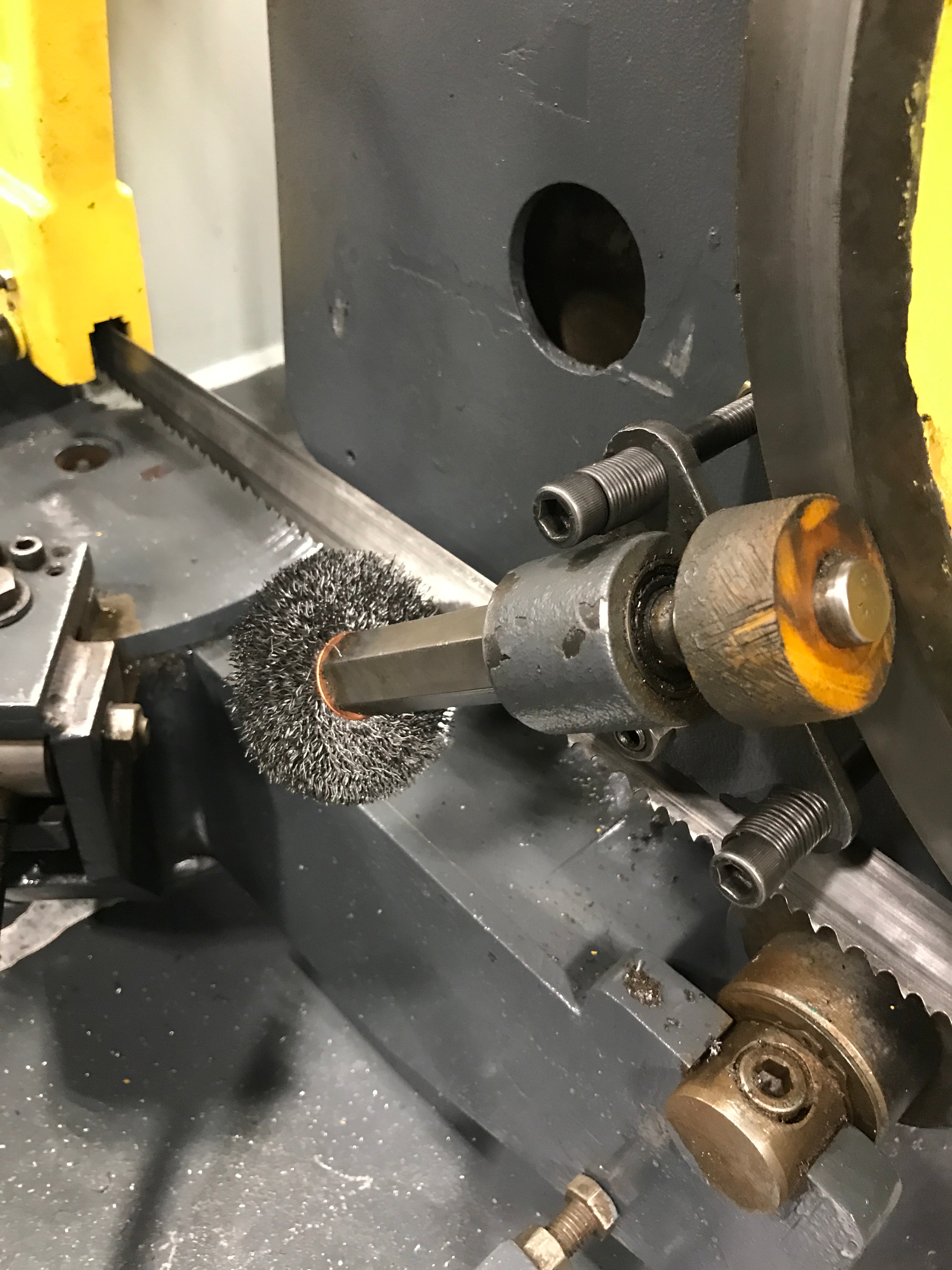 Hyd-Mech S-20 Bandsaw - Stan Canada