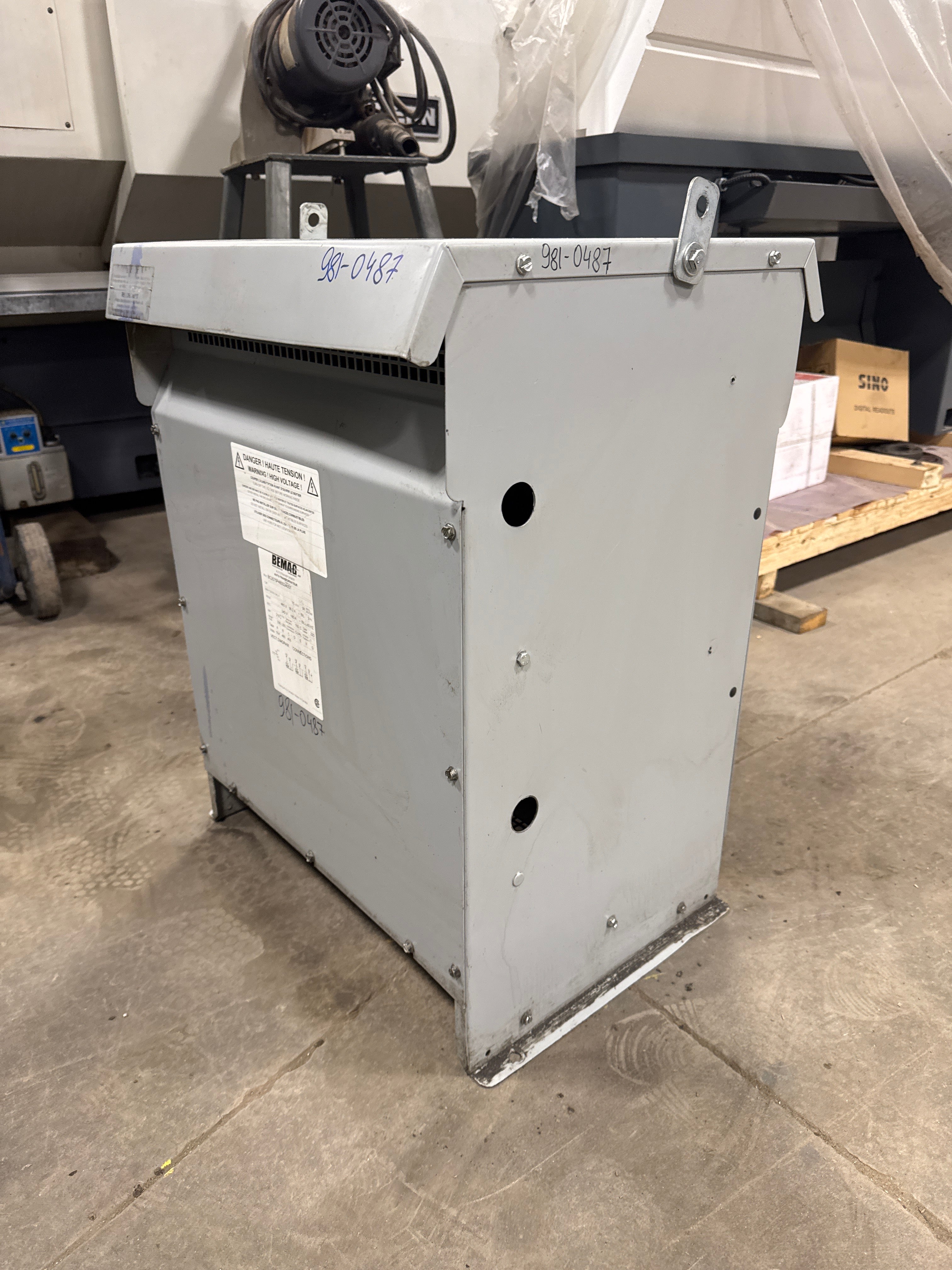 75 KVA 480V to 240V Auto Transformer - Stan Canada
