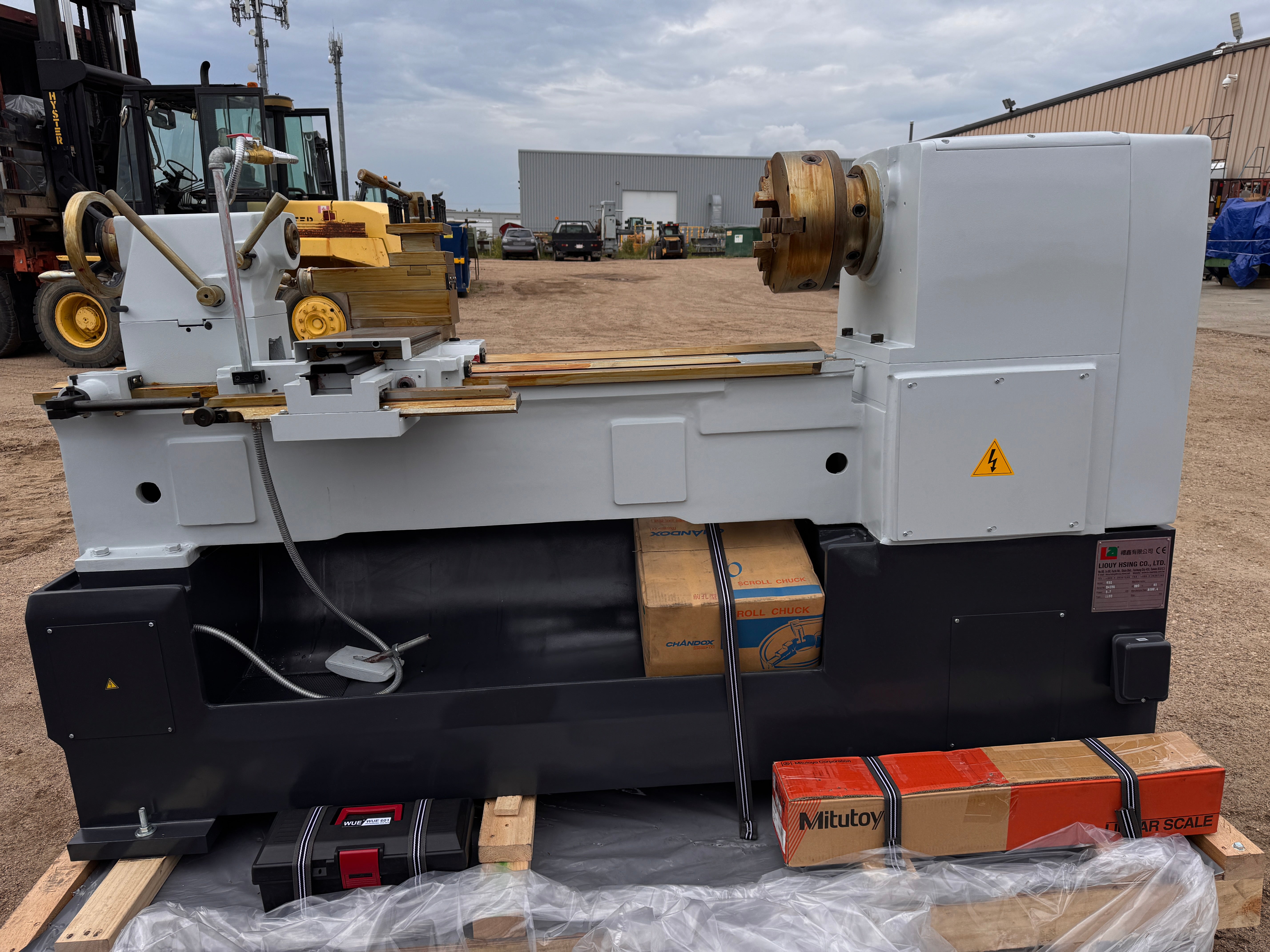 SL2144 Stanko Manual Lathe Stan-Canada Alberta – Stan Canada