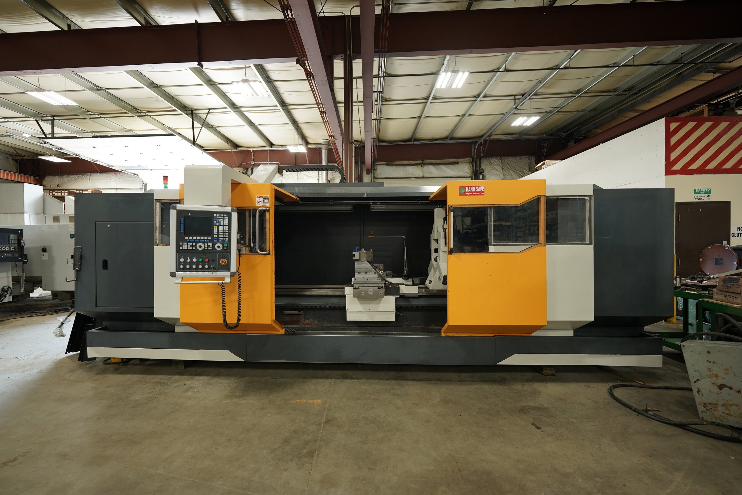 Maxcut MLNC-9/32120 CNC Lathe with 33-inch Swing and 120-inch Centers Modern