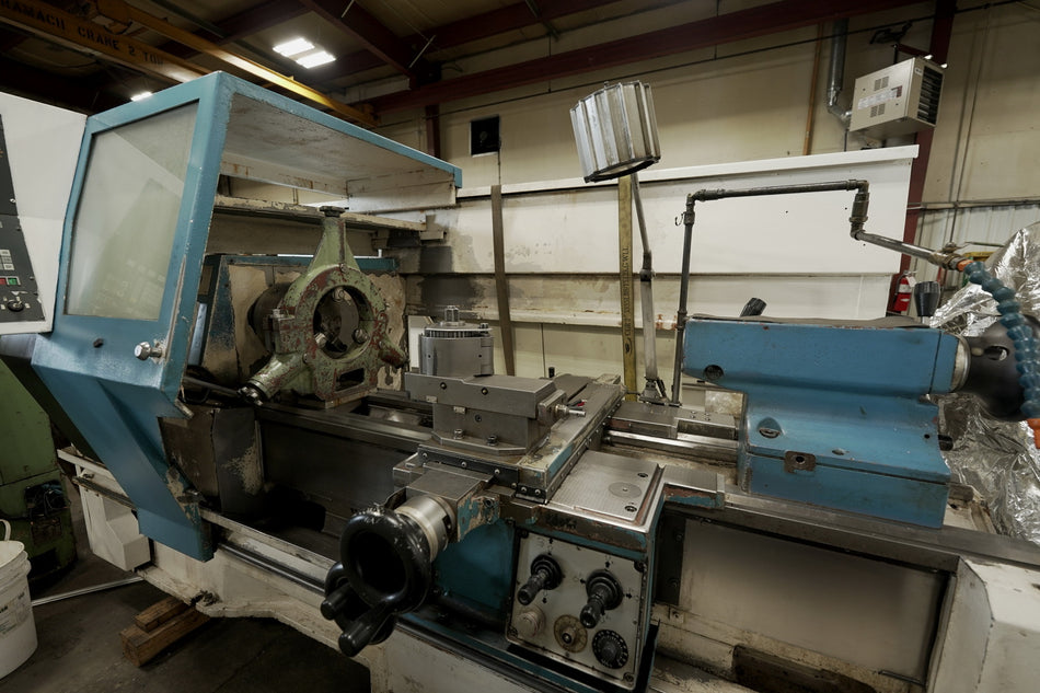 Boehringer VDF DUS 560 CNC Lathe with 23-inch Swing, 60-inch Centers, and 2.44-inch Bore Modern
