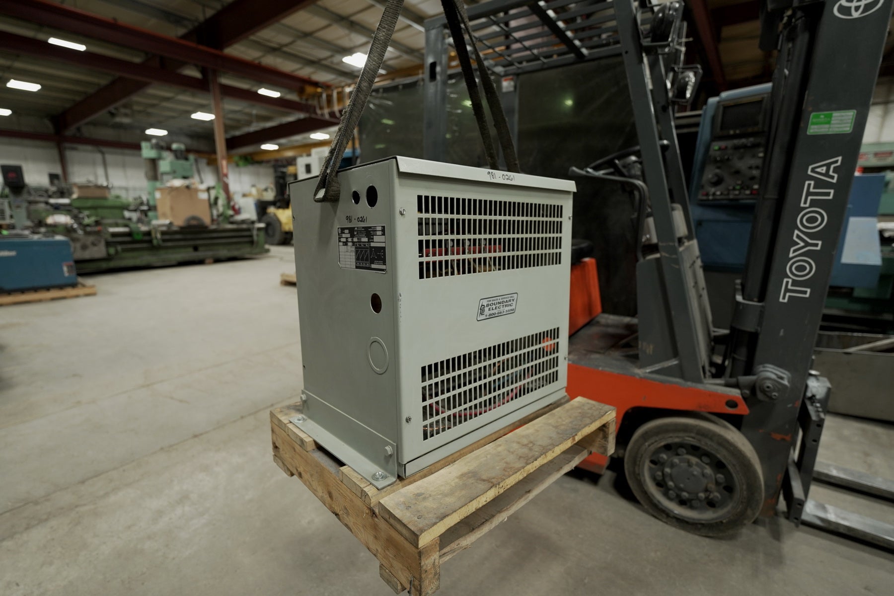 30 KVA - 480D to 208Y/120V Dry-Type Isolation Transformer (Multi-tap) - Stan Canada