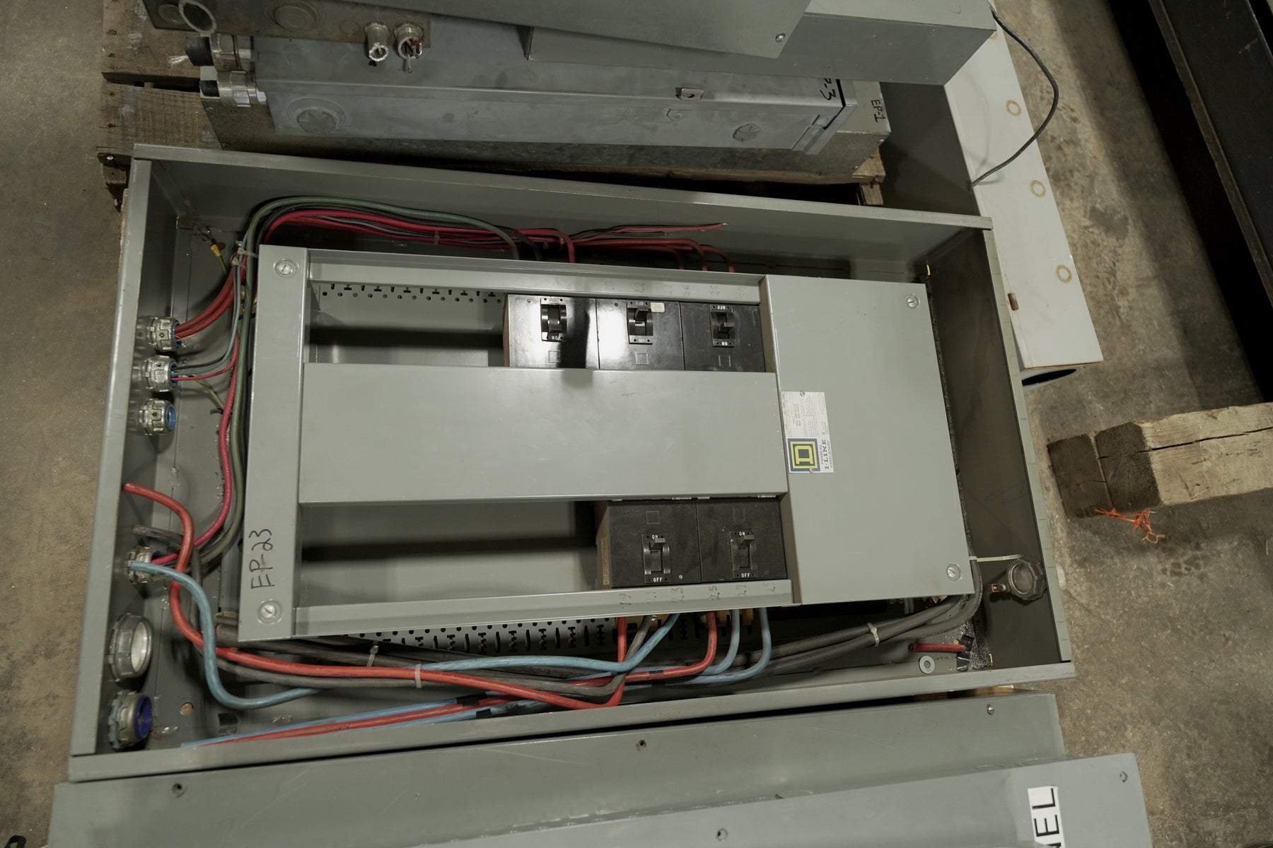 400A (600Vac/250Vdc) Electrical Panel - Stan Canada