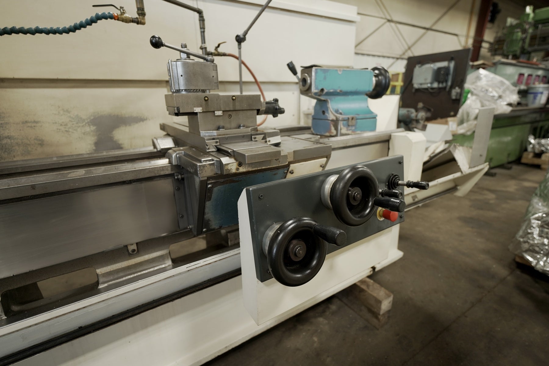 Boehringer VDF DUS 560 (1998) CNC Lathe – Stan Canada