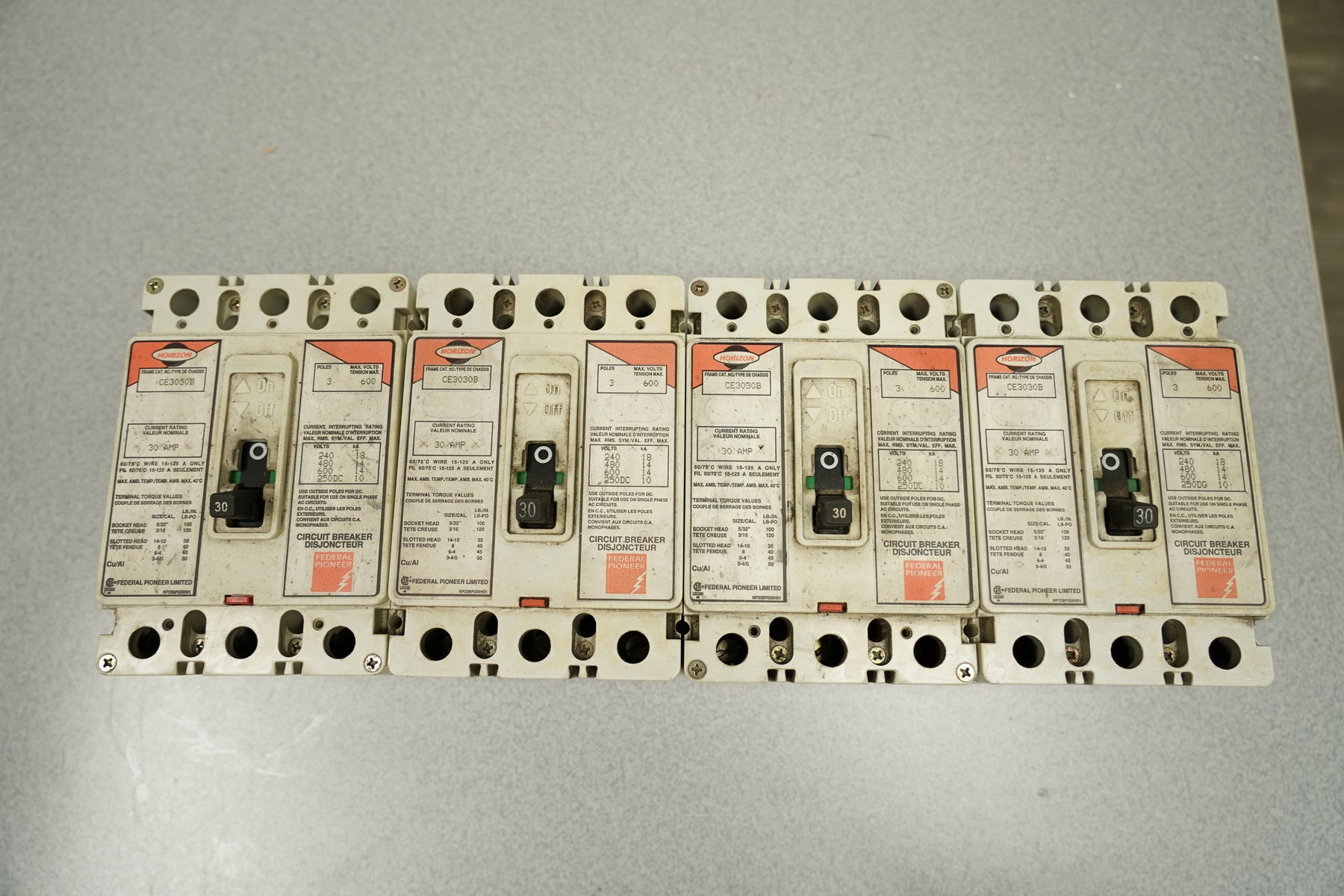 Federal Pioneer Horizon 30A 600V 3 Poles (CE3030B) Circuit Breakers - Stan Canada